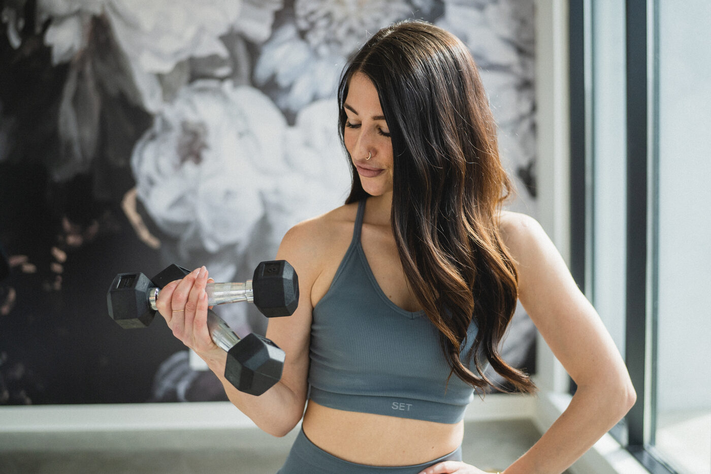 Member exercising at Barre Belle Kensington